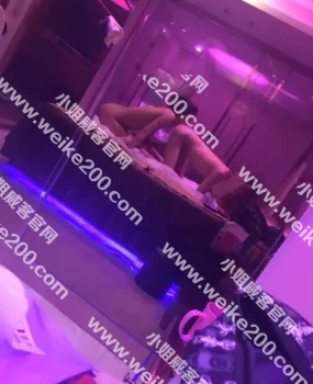 期待已久长腿高颜值妹子，只能一个字形容：赞